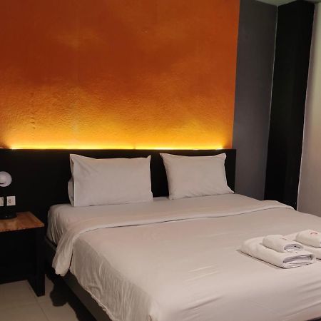 Hotel Passion Nakhon Szi Thammarat Kültér fotó