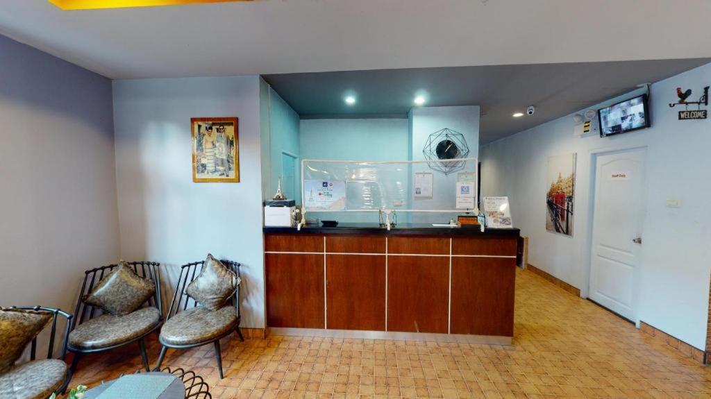 Hotel Passion Nakhon Szi Thammarat Kültér fotó